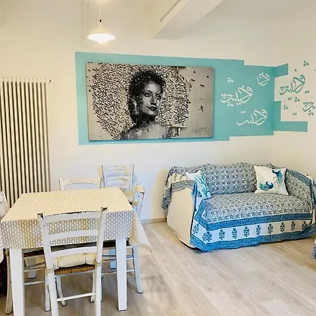 Hostdomus - Kiki House Апартаменты *